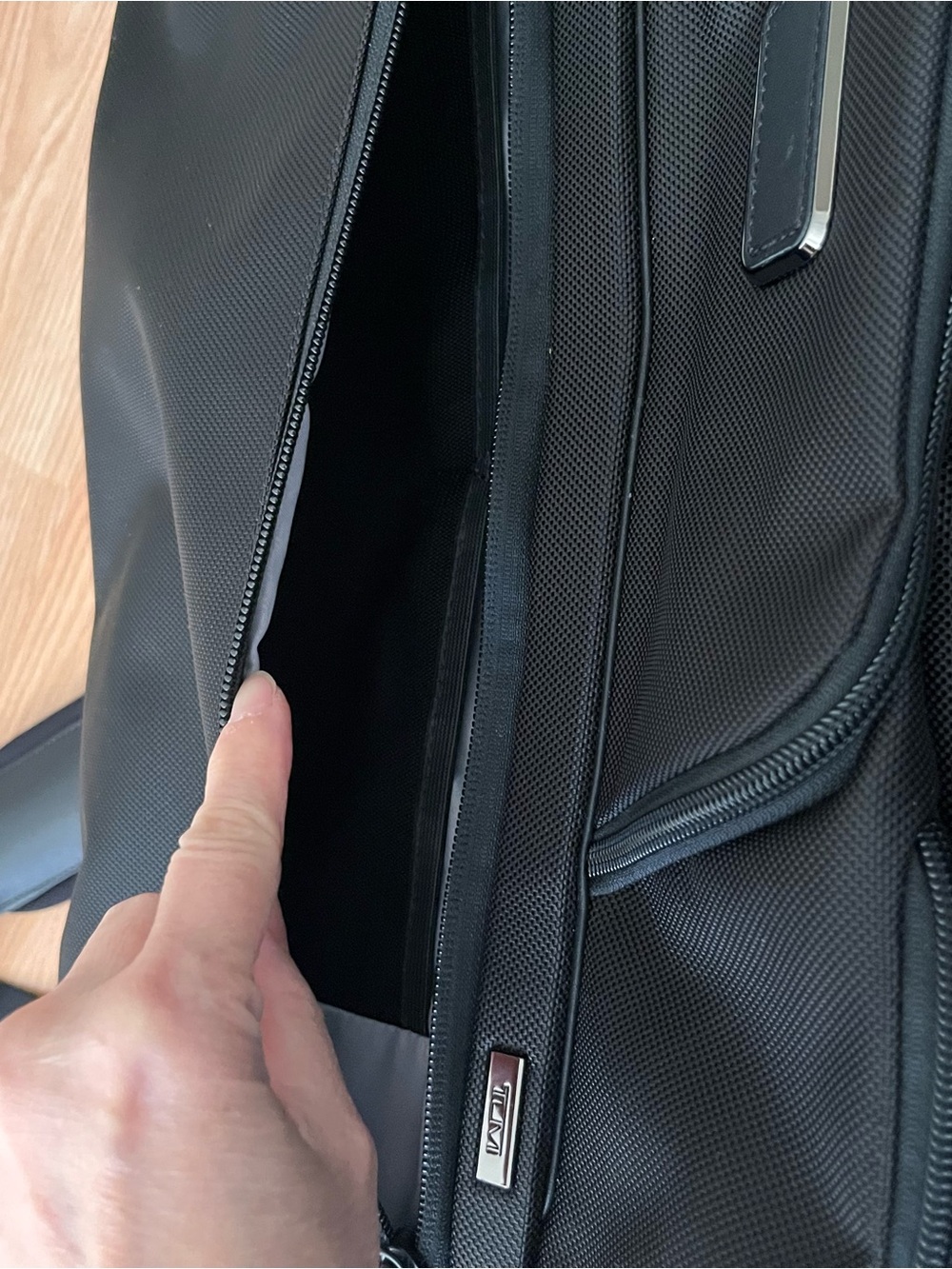 NWOT Tumi Alpha 3 Compact Large Laptop Briefcase 2603114D4 + Dust Bag - Picture 16 of 16